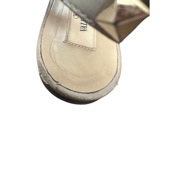 Valentino Garavani Rockstud leather sandals size: 371/2 US 7 - Picture 10 of 12